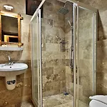 Yusuf Bey House Otel 3*