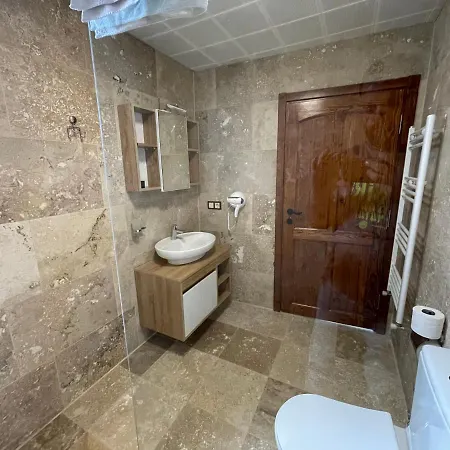 Yusuf Bey House Отель 3*