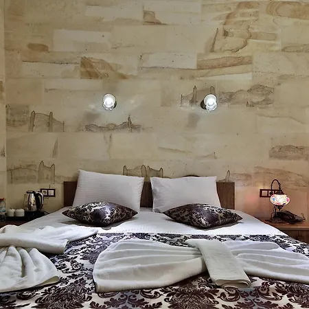 Yusuf Bey House Отель 3*
