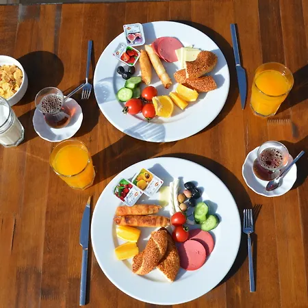 Yusuf Bey House 3*